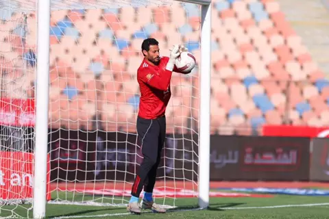 إصابة مزدوجة.. الأهلي يعلن سبب غياب محمد الشناوي عن مباراة إيجل نوار